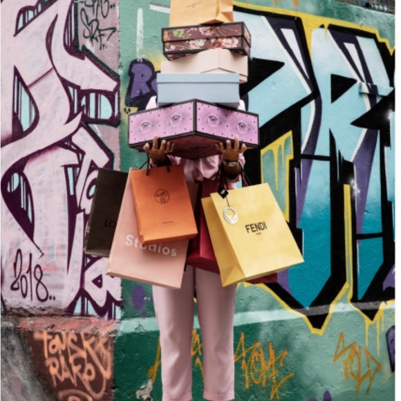 💕💕Posh Ambassador 💎🧘‍♀️🎖🕍🛍 - Picture 3 of 3